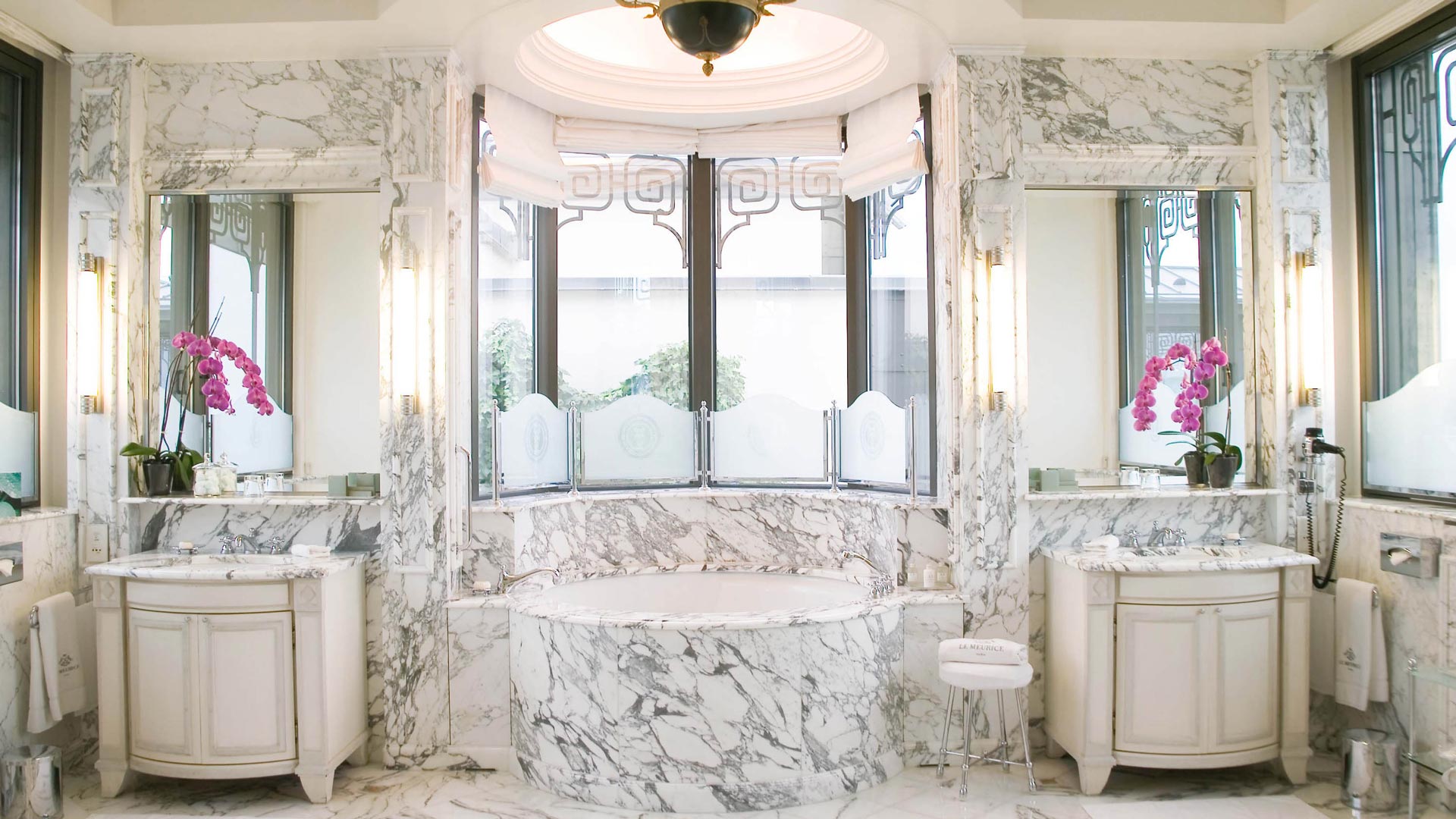 Le Meurice-Luxury Hotel- Designing Destinations-Interior design-bathroom